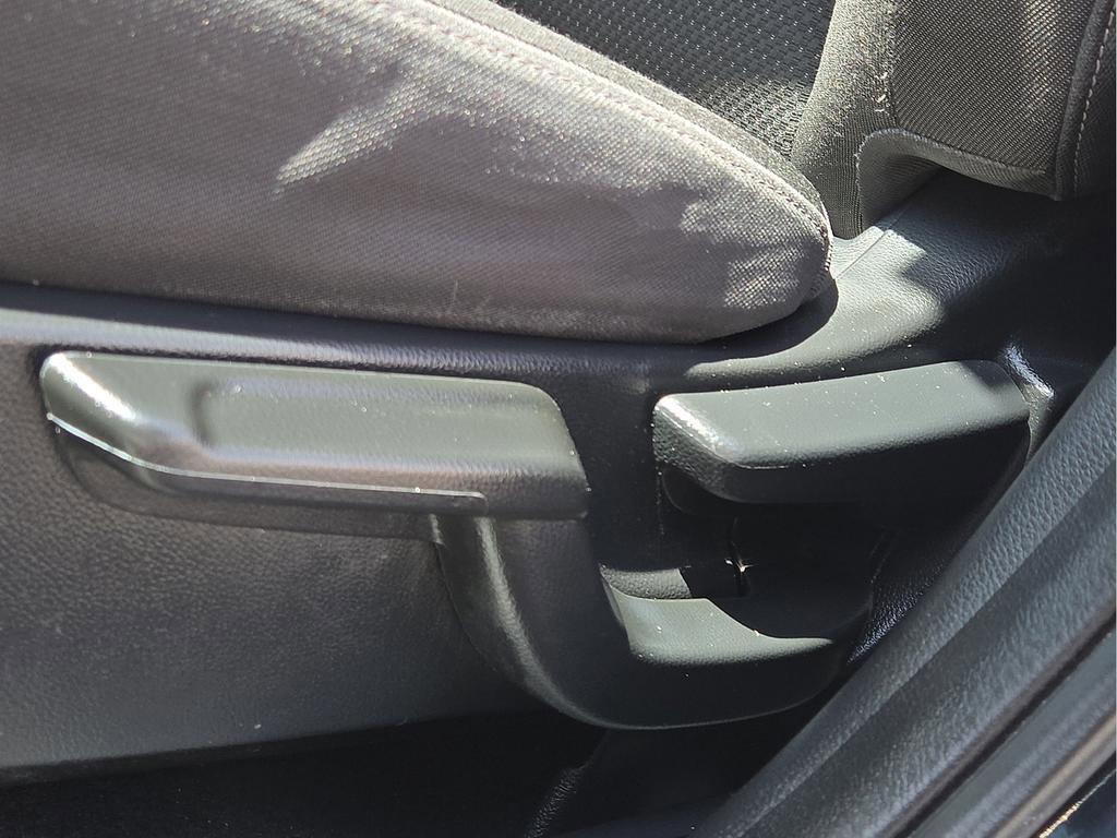 Used 2022 Honda HR-V EX image 16