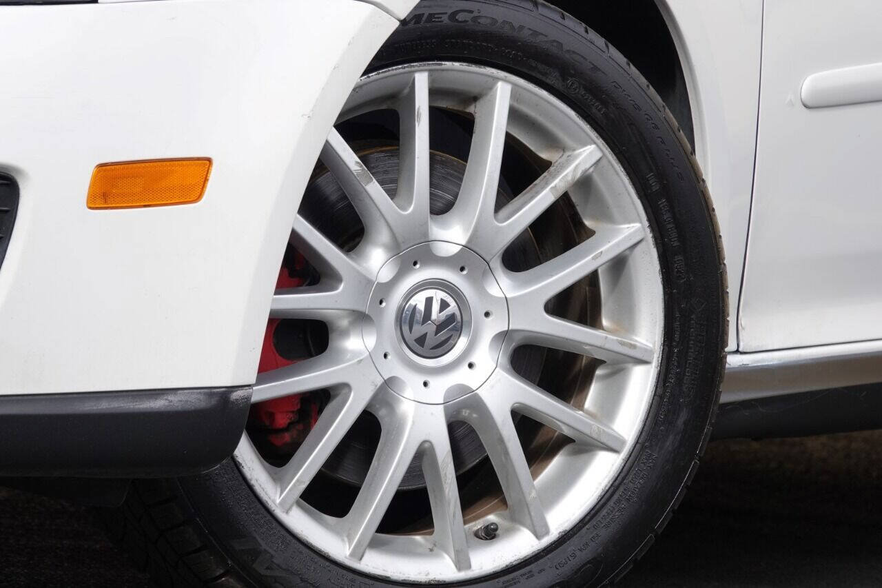 Used 2007 Volkswagen GTI 4-Door FWD image 10