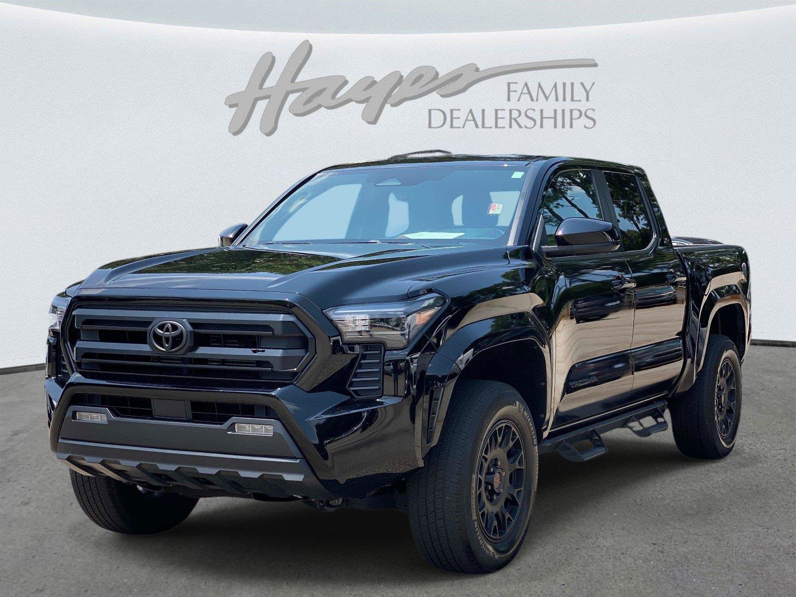 Used 2024 Toyota Tacoma SR5 AWD/4WD image 10