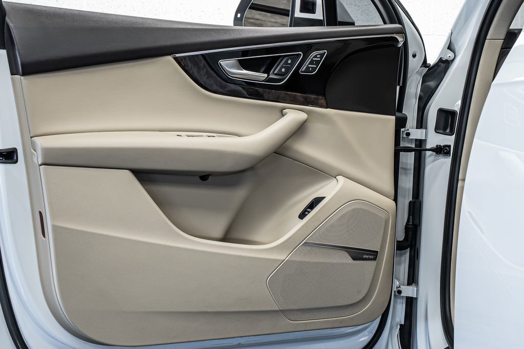 Used 2019 Audi Q7 3.0T Premium Plus w/ Premium Plus Package image 9