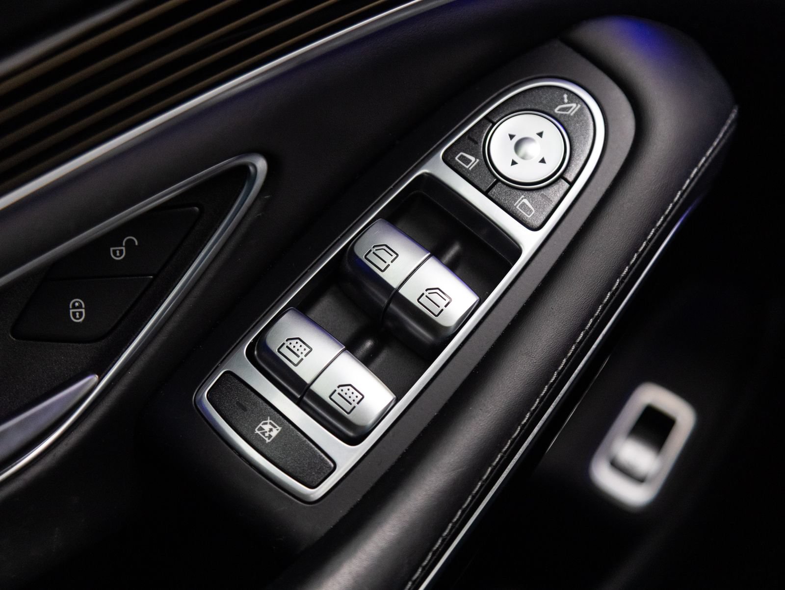 Used 2019 Mercedes-Benz S 63 AMG S 4MATIC Sedan image 21