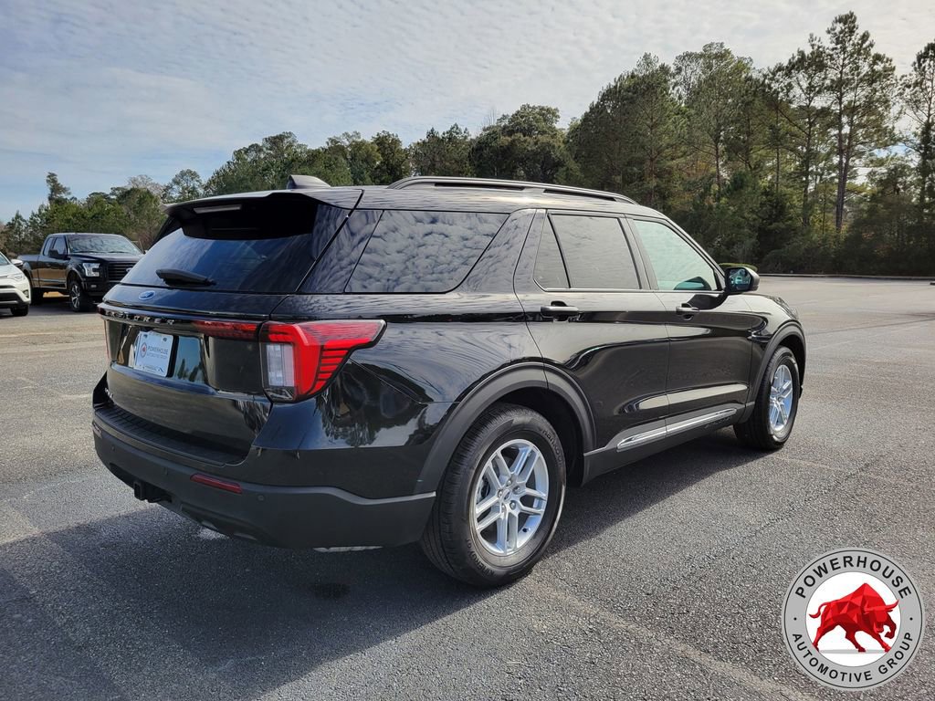 Certified 2025 Ford Explorer Active image 6