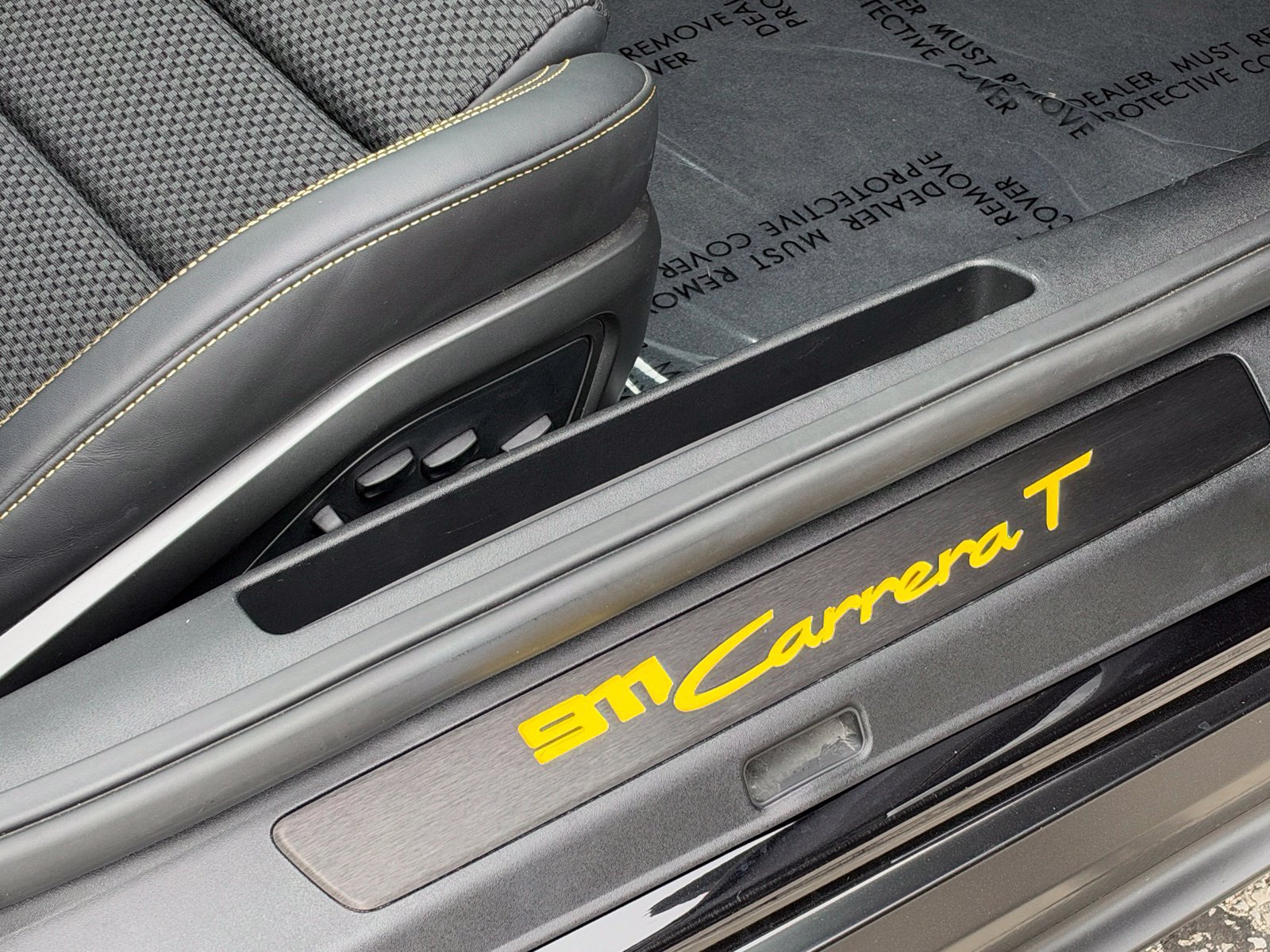 Certified 2023 Porsche 911 Carrera T RWD image 43