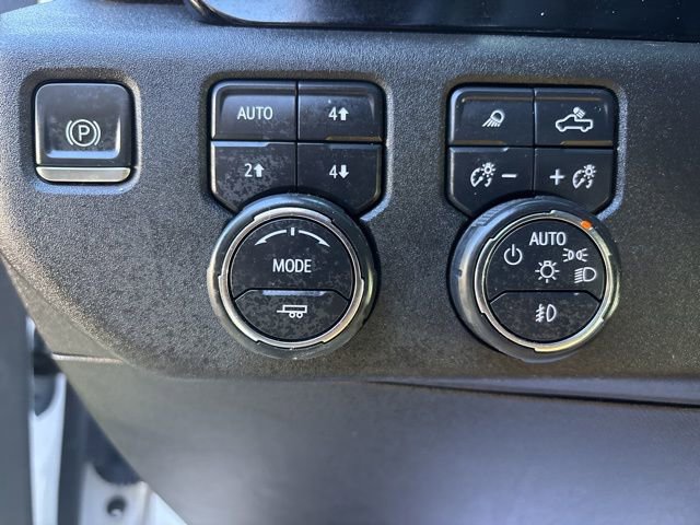 Used 2024 Chevrolet Silverado 1500 High Country image 38