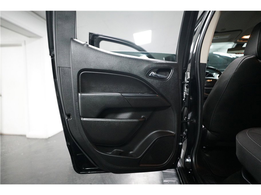 Used 2018 Chevrolet Colorado LT image 14