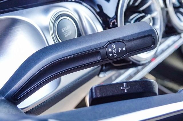 Used 2024 Mercedes-Benz EQB 300 4MATIC image 19