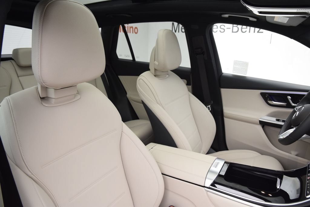 Used 2026 Mercedes-Benz GLC 300 4MATIC image 17