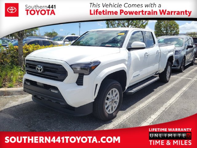 Used 2026 Toyota Tacoma SR5 AWD/4WD image 1