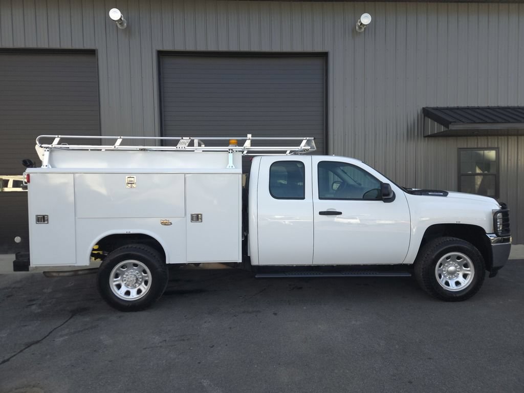Used 2012 Chevrolet Silverado 3500 W/T AWD/4WD image 5