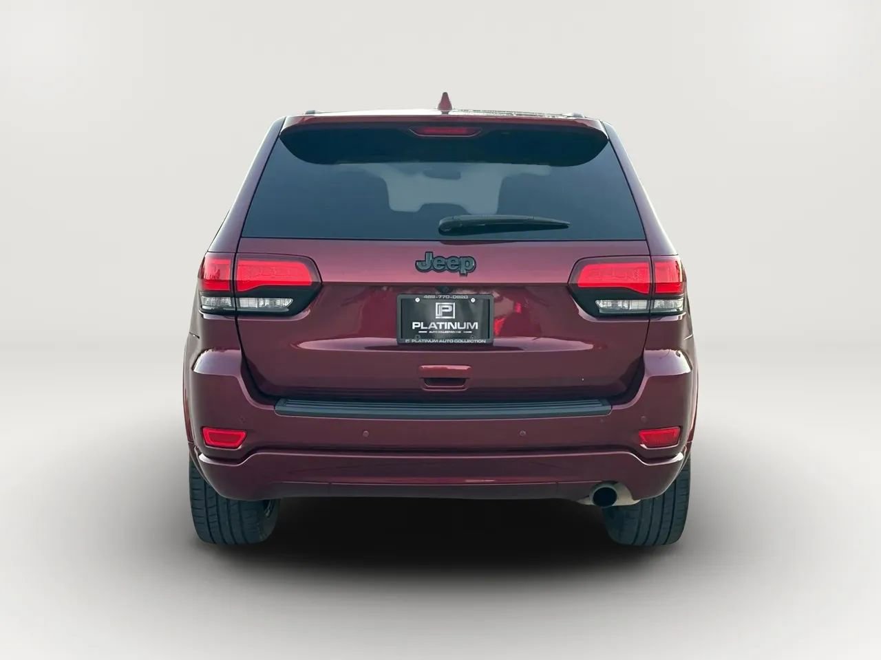 Used 2021 Jeep Grand Cherokee Laredo X image 4