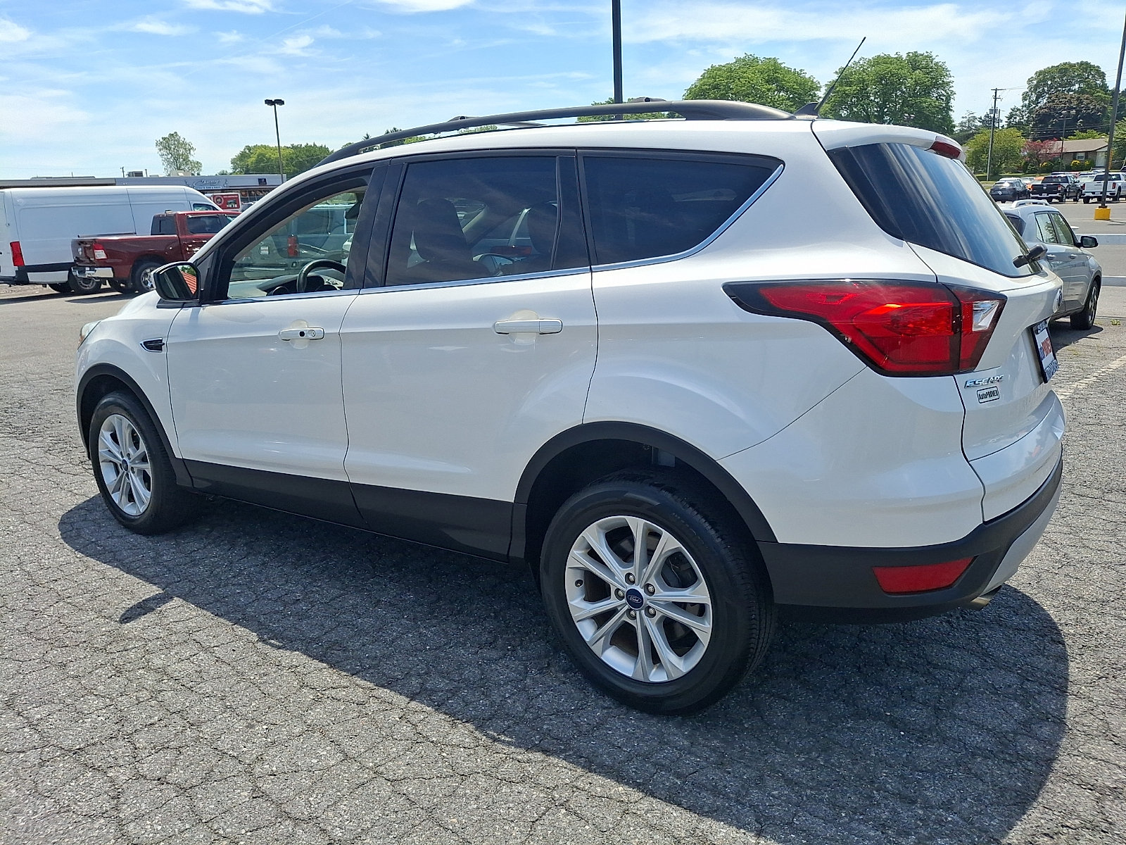 Used 2019 Ford Escape SEL AWD/4WD image 4