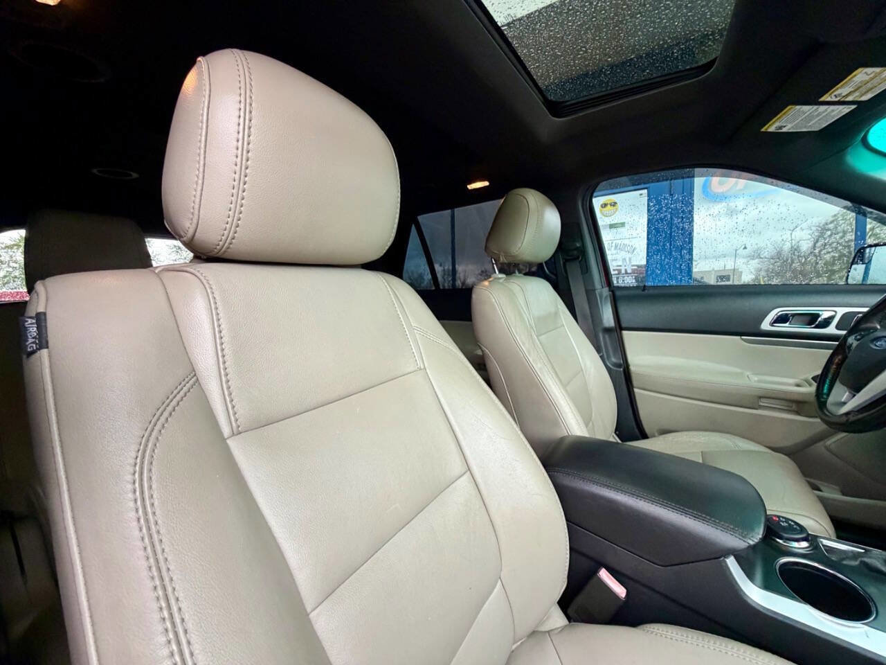 Used 2013 Ford Explorer XLT AWD/4WD image 40
