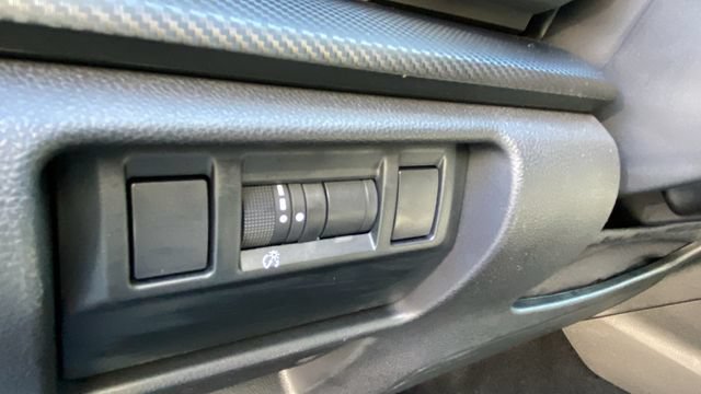 Certified 2025 Subaru Crosstrek 2.5i Premium AWD/4WD image 21