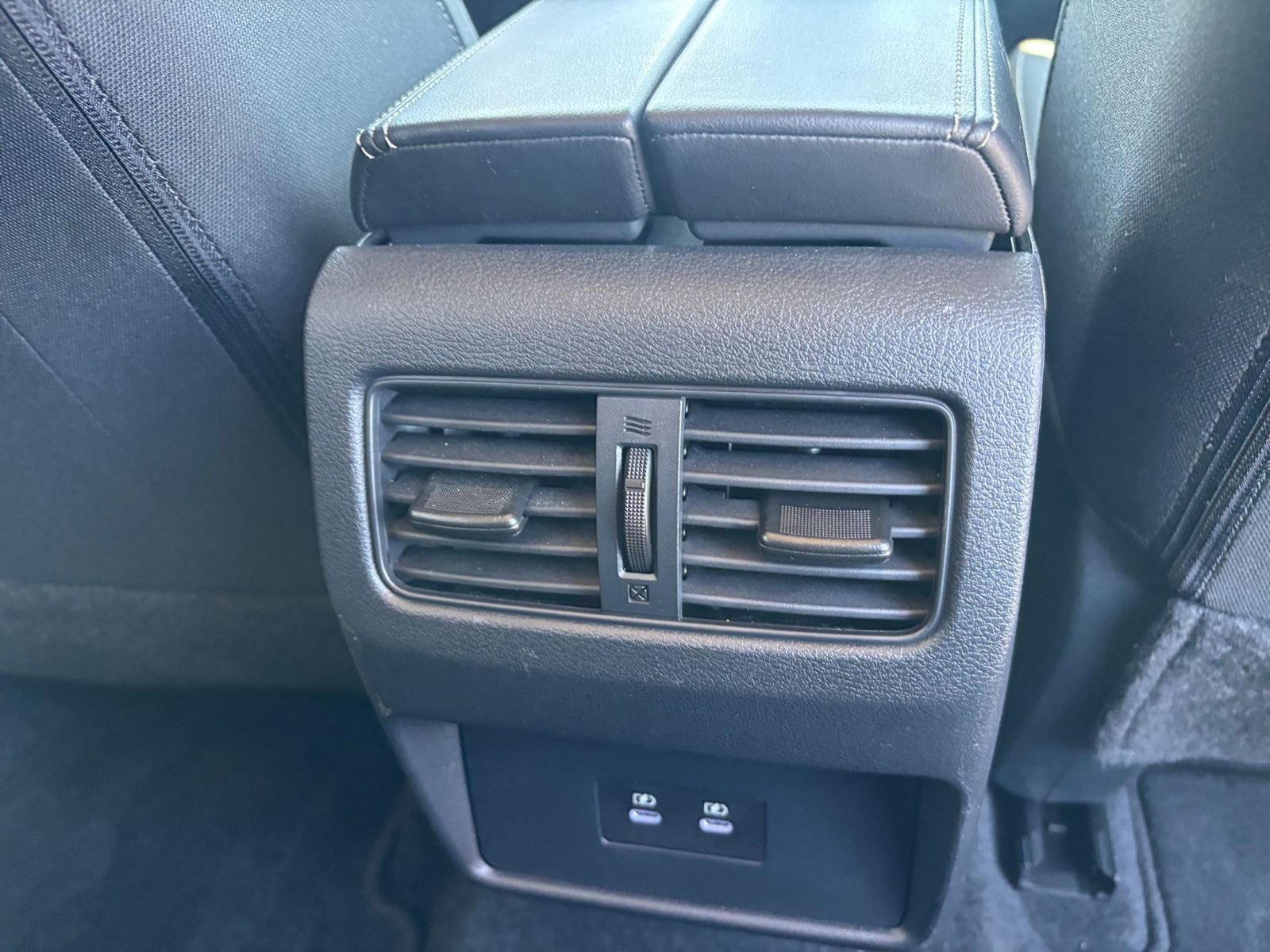 Used 2025 Nissan Rogue SV FWD image 24