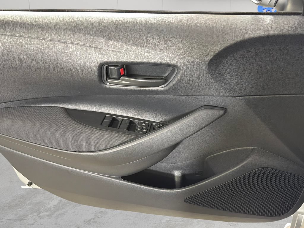 Used 2026 Toyota Corolla LE FWD image 25