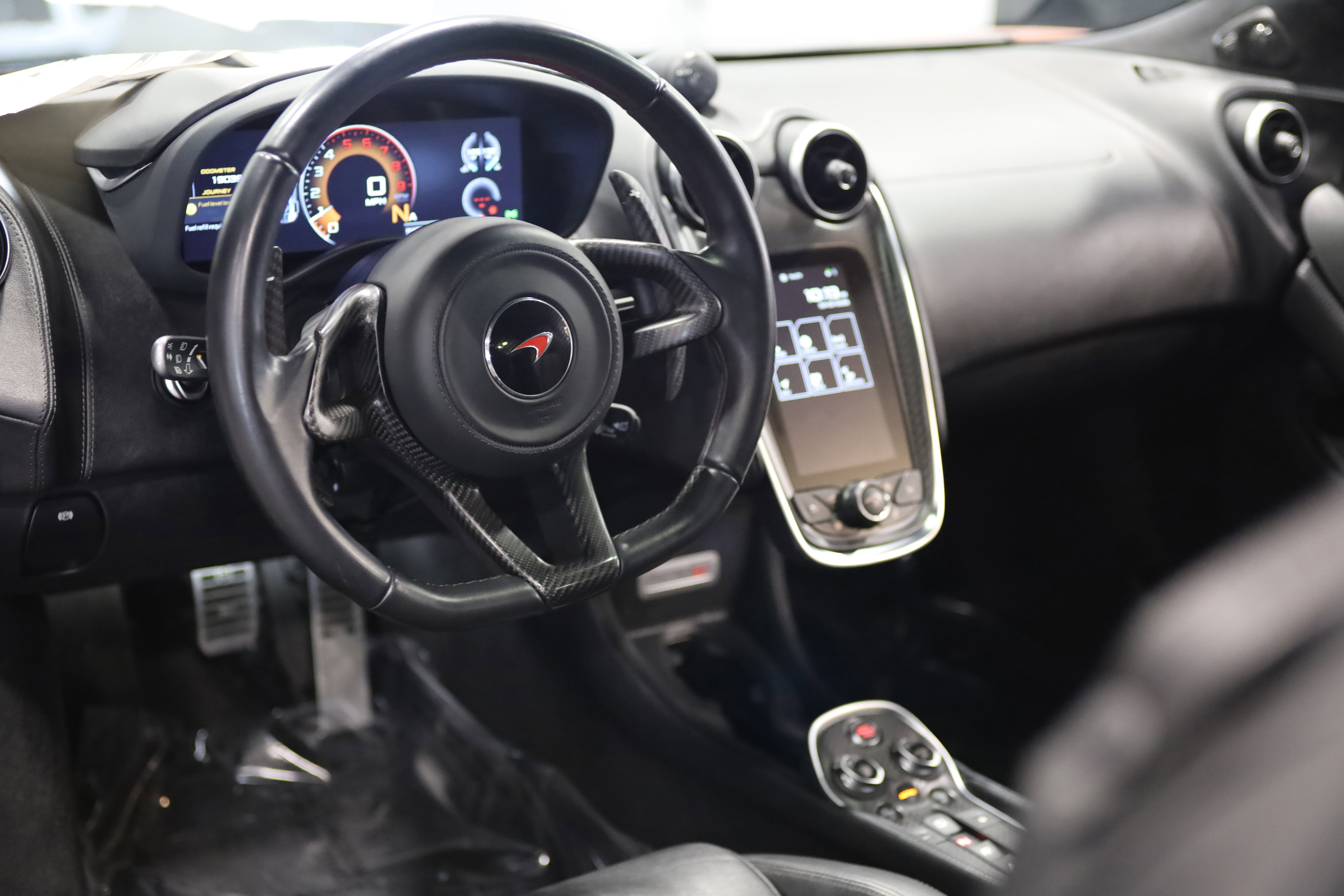 Used 2018 McLaren 570S Coupe image 32