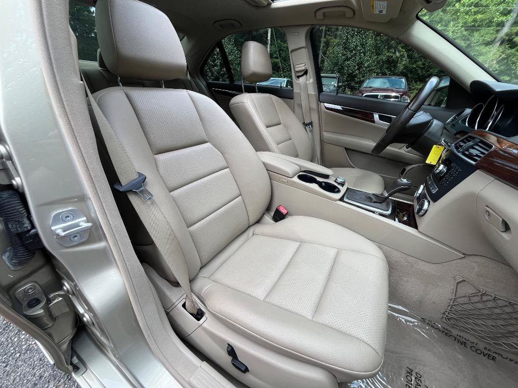 Used 2012 Mercedes-Benz C 300 4MATIC Sedan image 42