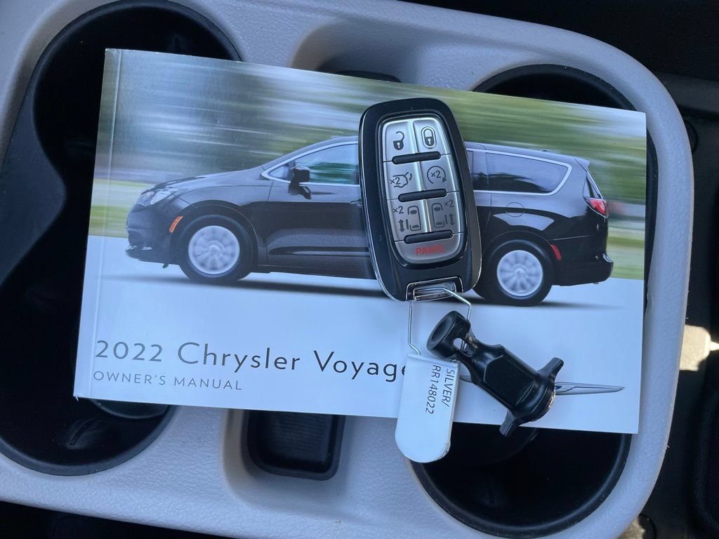 Used 2024 Chrysler Voyager LX FWD image 43