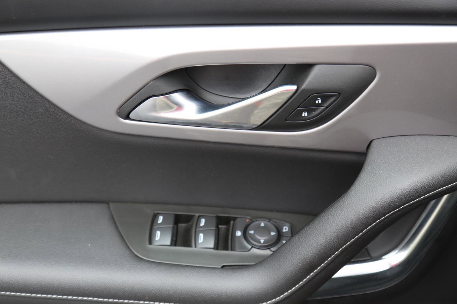 Used 2025 Chevrolet Blazer LT image 7
