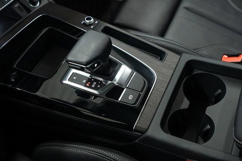 Used 2025 Audi Q5 e Premium image 19