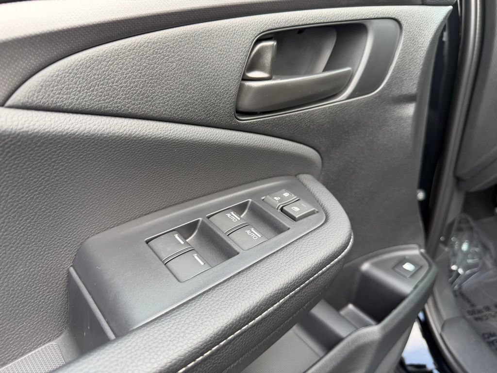 Certified 2026 Honda Ridgeline Sport image 17