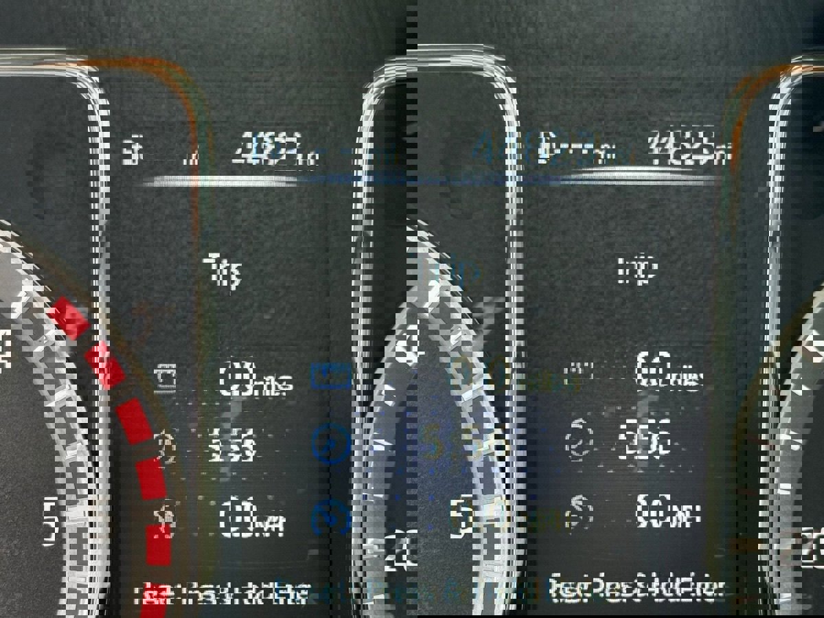 Used 2017 Nissan Titan SL image 26