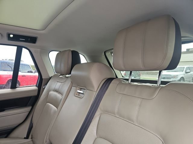 Used 2019 Land Rover Range Rover Supercharged AWD/4WD image 11
