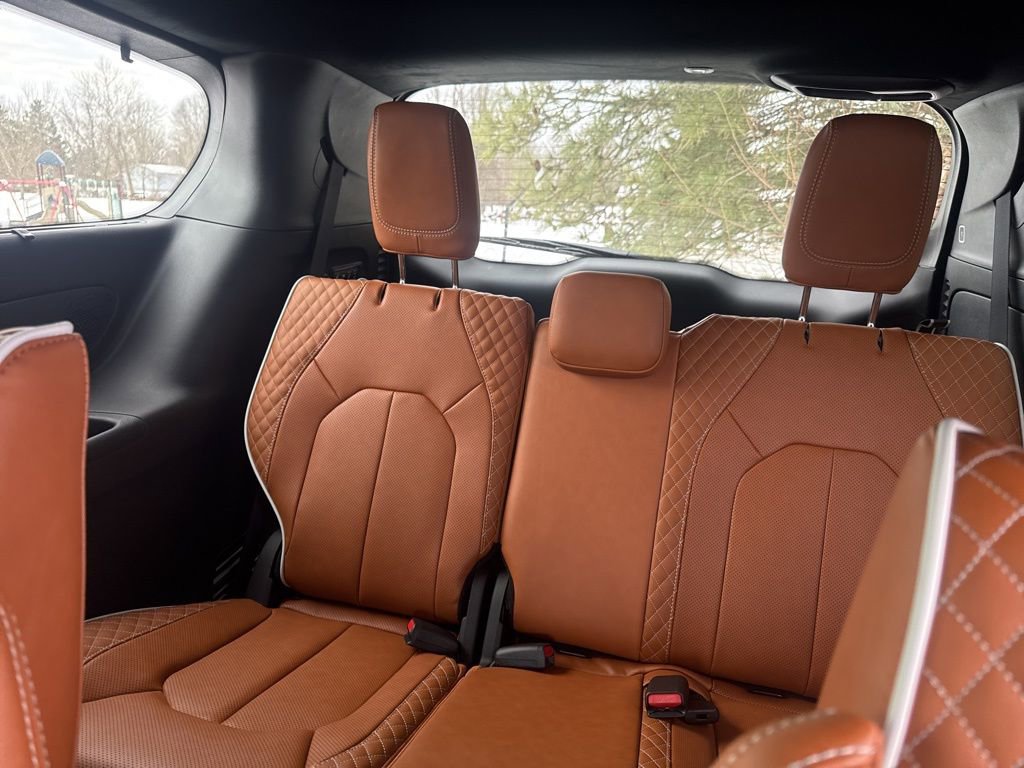 New 2026 Chrysler Pacifica Pinnacle image 34