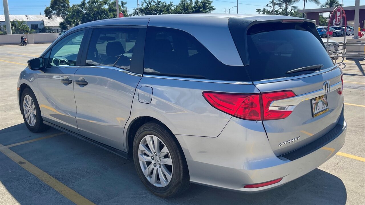 Used 2019 Honda Odyssey LX image 3