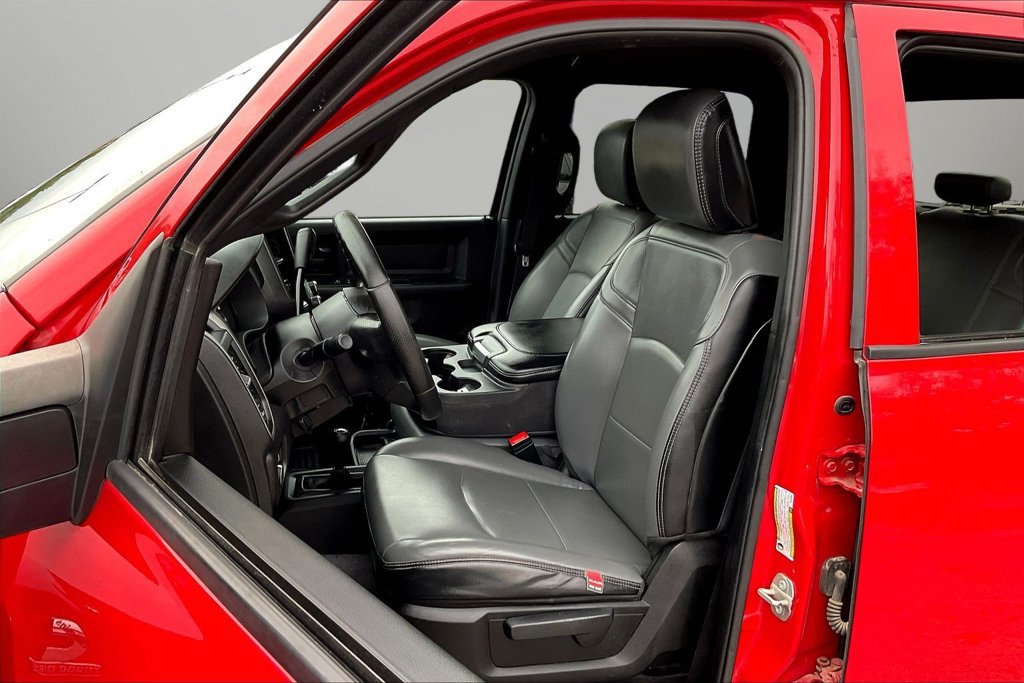 Used 2023 RAM 3500 Tradesman w/ Chrome Appearance Group AWD/4WD image 19