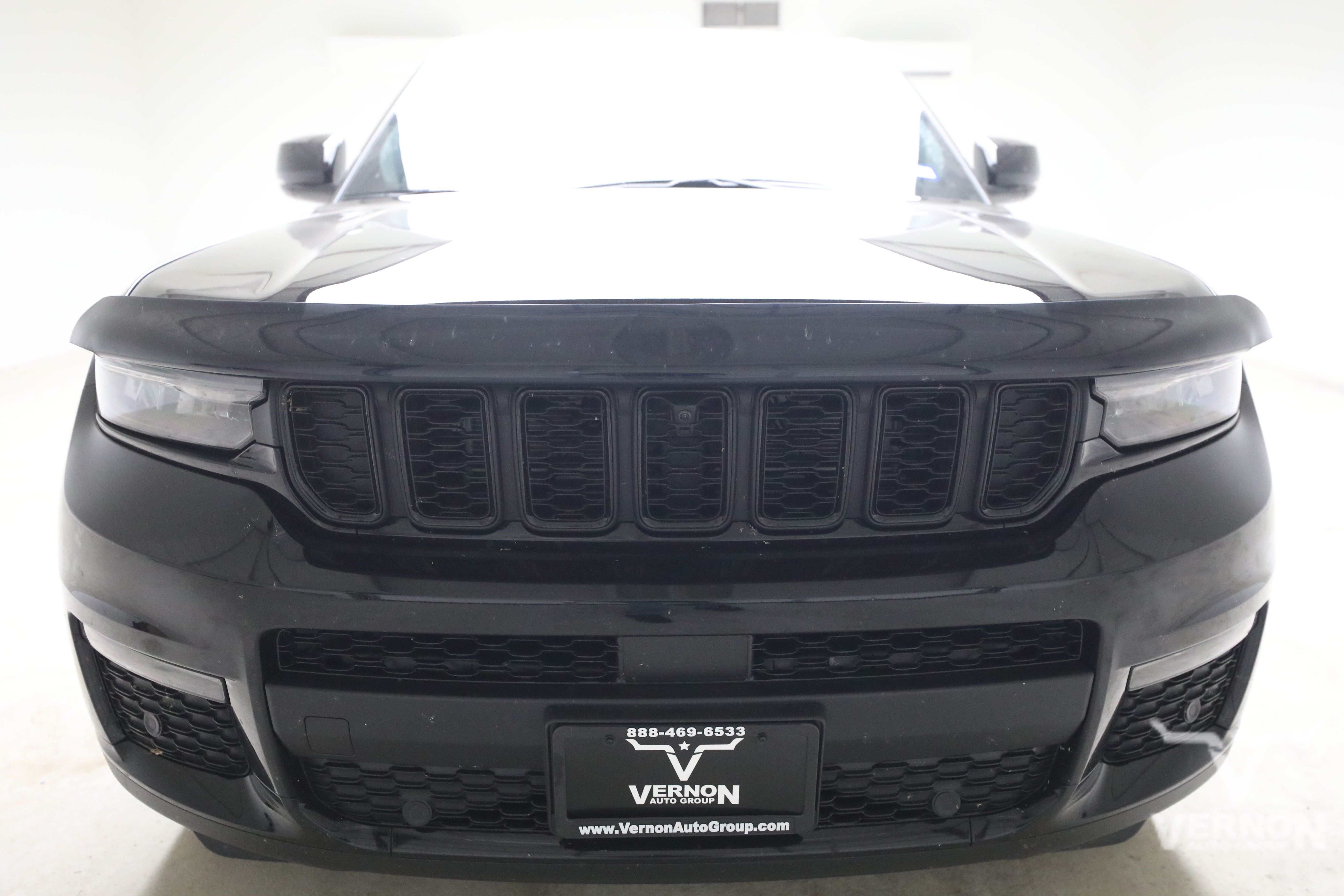 Used 2025 Jeep Grand Cherokee L Limited w/ Luxury Tech Group II AWD/4WD image 7