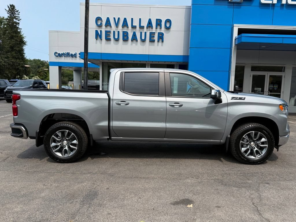 New 2026 Chevrolet Silverado 1500 LT w/ Z71 Off-Road Package AWD/4WD image 4