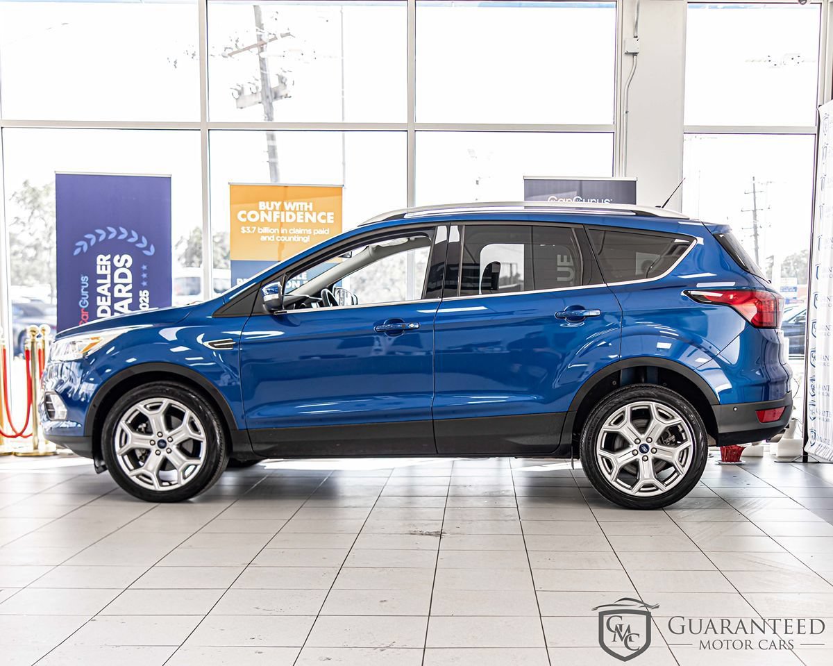 Used 2019 Ford Escape Titanium w/ U9j03 - Titanium Tow Package AWD/4WD image 6