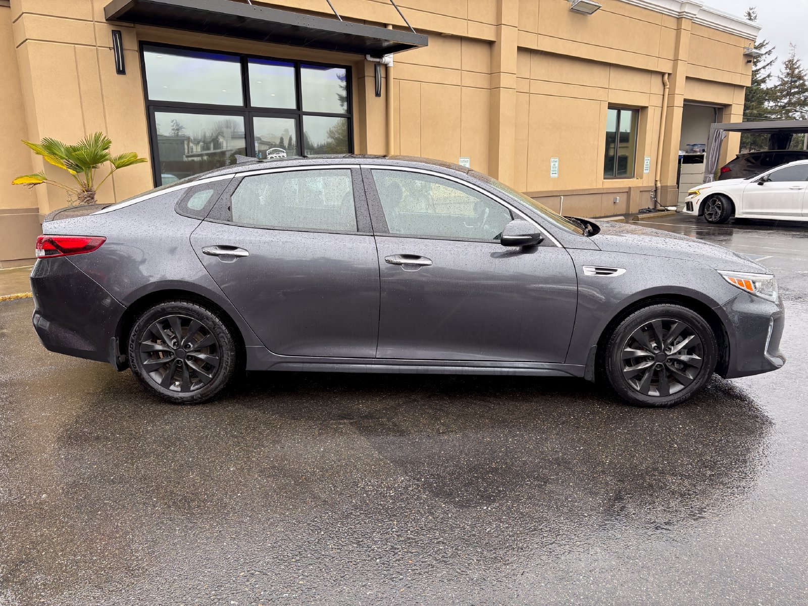 Used 2018 Kia Optima S w/ Panoramic Sunroof Package FWD image 8