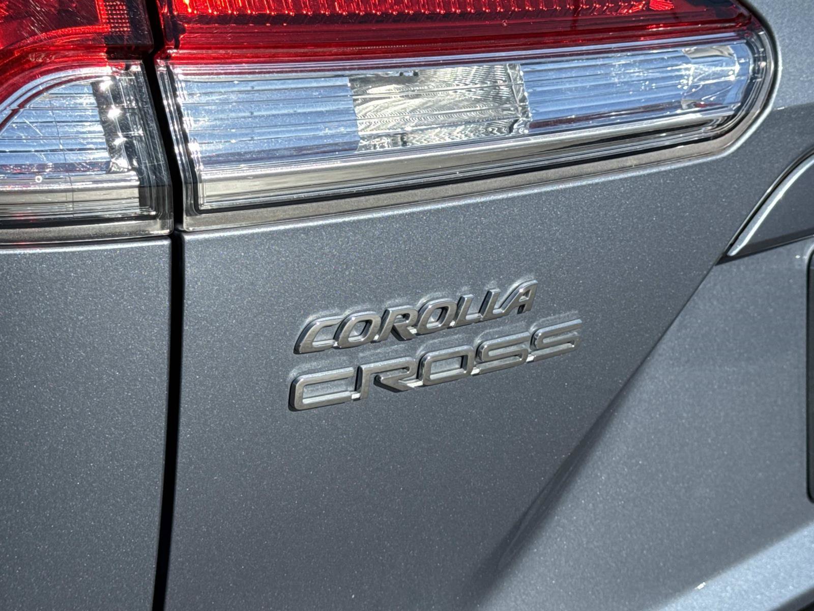 Used 2022 Toyota Corolla Cross L image 27