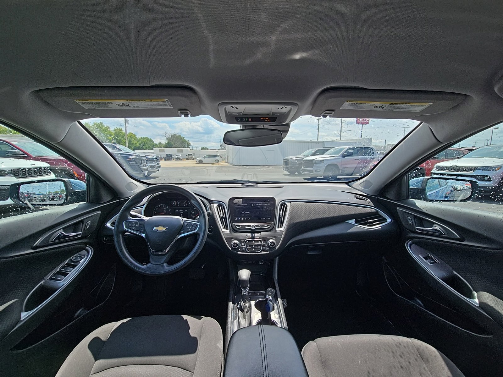 Used 2024 Chevrolet Malibu LT FWD image 2