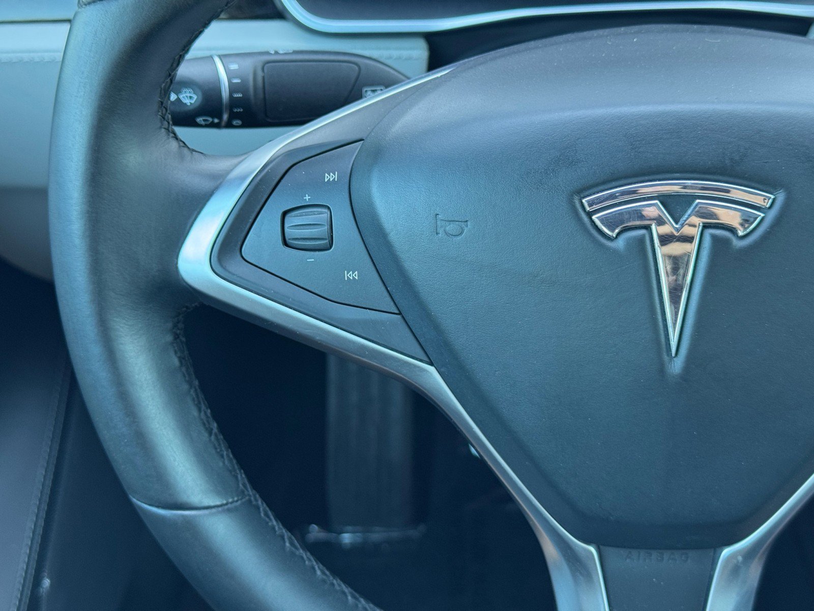 Used 2016 Tesla Model S 90D image 19