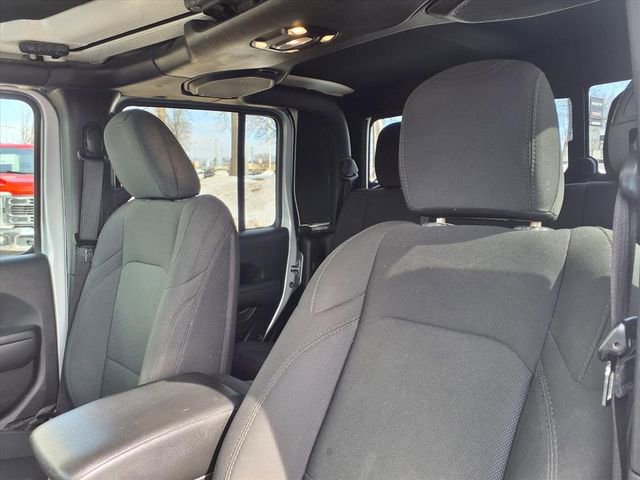 Used 2022 Jeep Gladiator Willys image 17