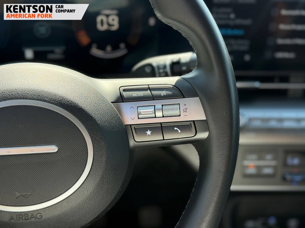 Used 2025 Hyundai Kona SEL AWD/4WD image 14