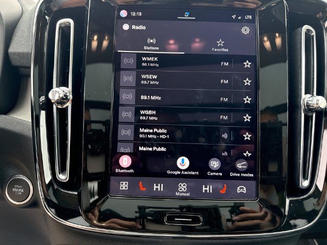 Certified 2025 Volvo XC40 B5 Ultra AWD/4WD image 15