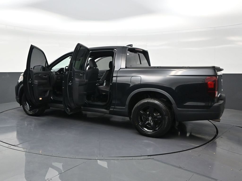 Used 2023 Honda Ridgeline Black Edition image 32