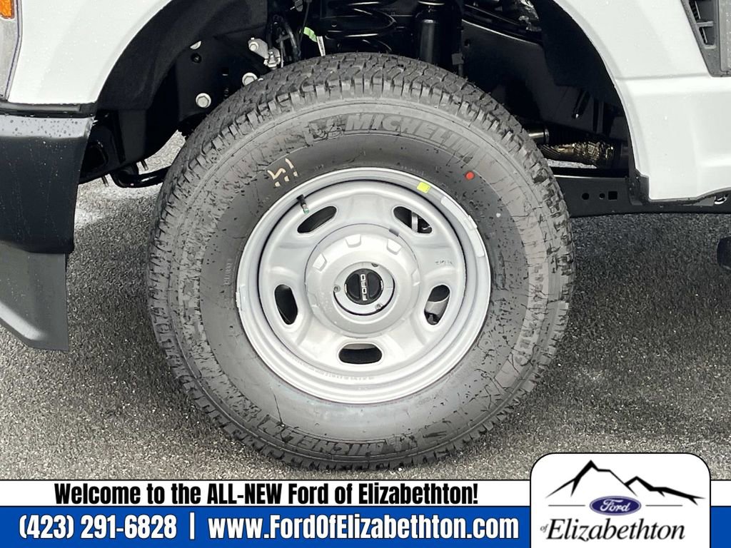 New 2026 Ford F250 4x4 Regular Cab Super Duty image 11