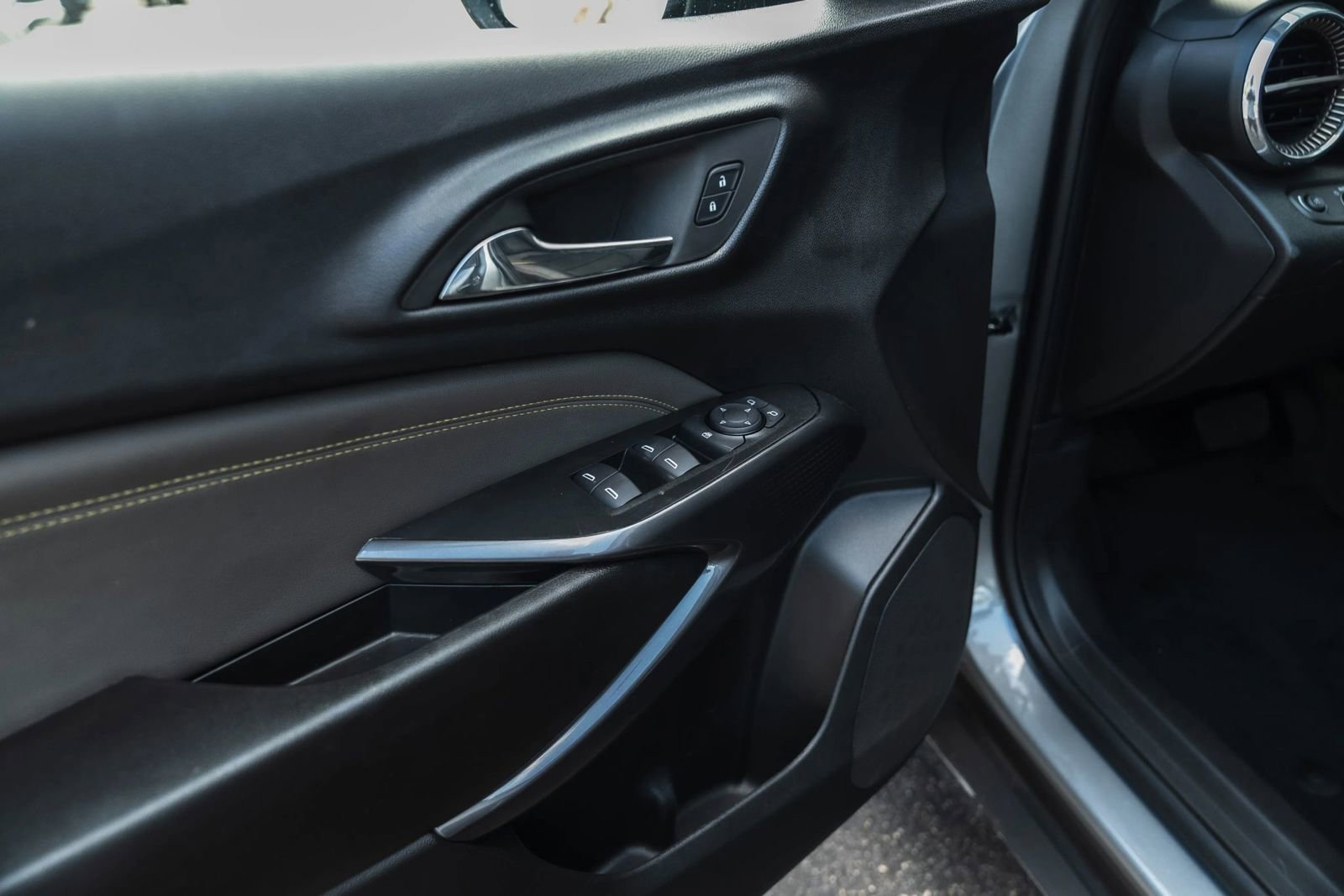 Used 2026 Chevrolet Trax ACTIV w/ Driver Confidence Package image 22