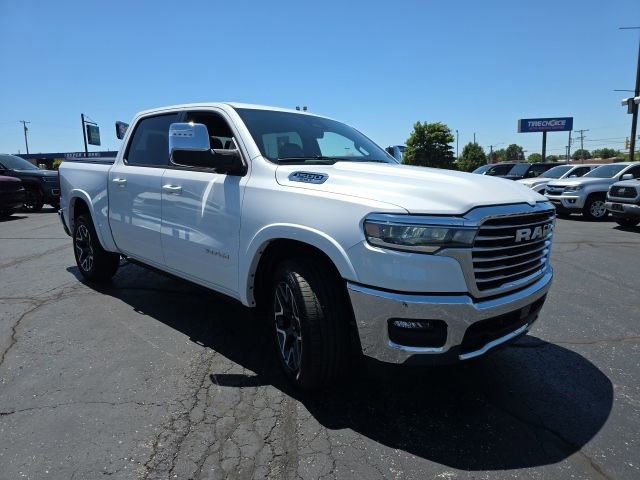 Used 2025 RAM 1500 Laramie w/ Advanced Safety Group II AWD/4WD image 13