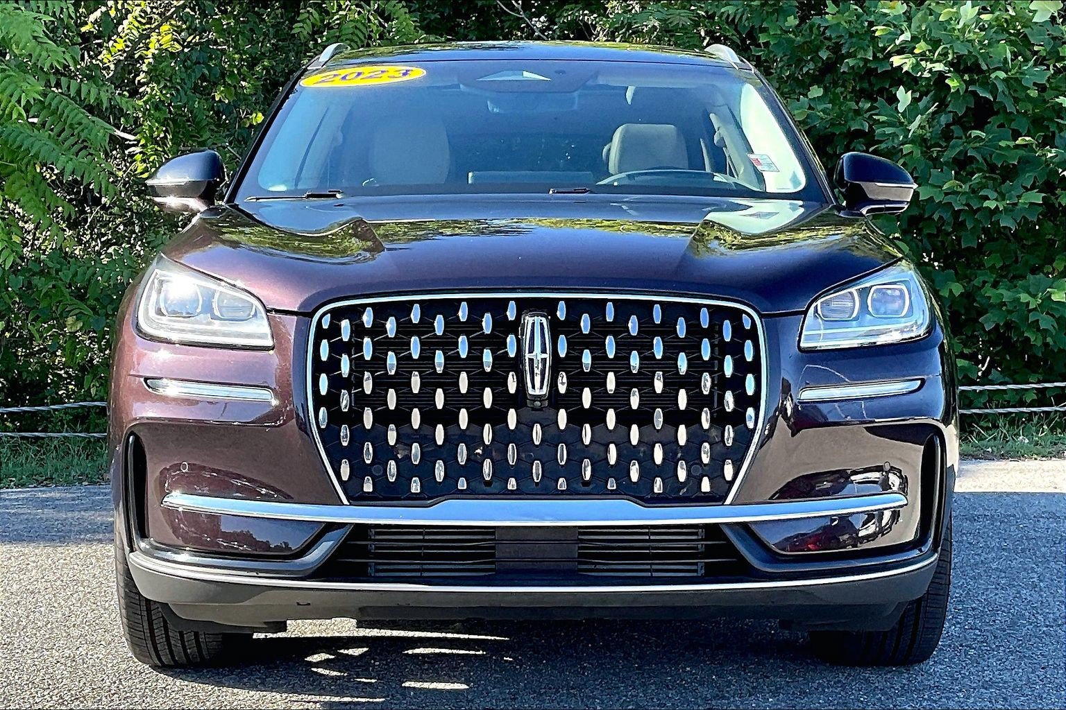Used 2023 Lincoln Corsair Reserve w/ Equipment Group 202A AWD/4WD image 2