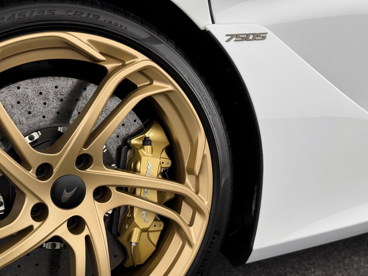 Used 2026 McLaren 750S RWD image 47