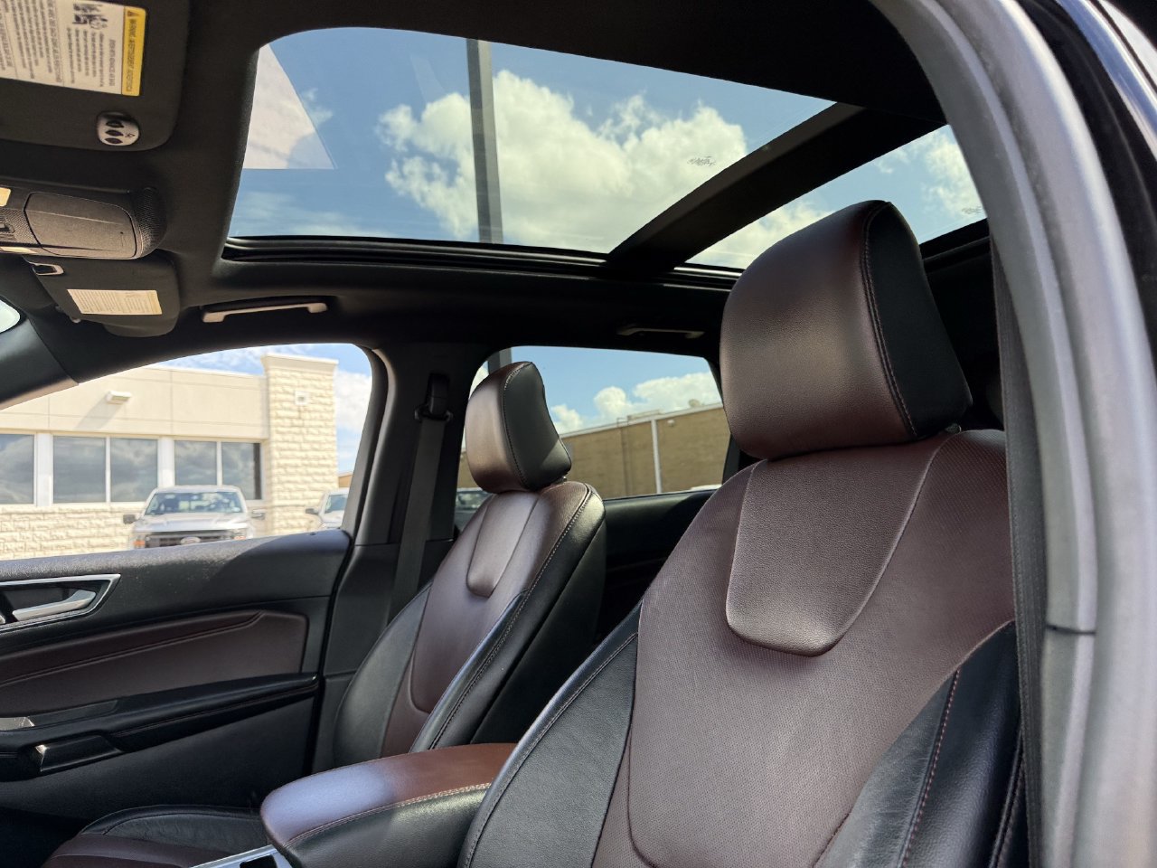 Certified 2022 Ford Edge Titanium w/ Equipment Group 301A AWD/4WD image 24