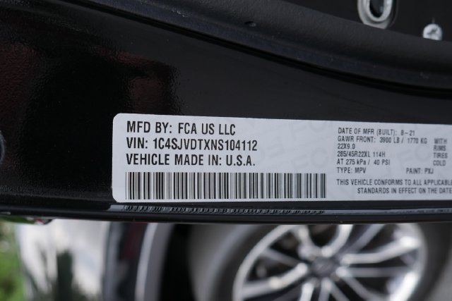 Used 2022 Jeep Wagoneer Series III w/ Premium Group I AWD/4WD image 31