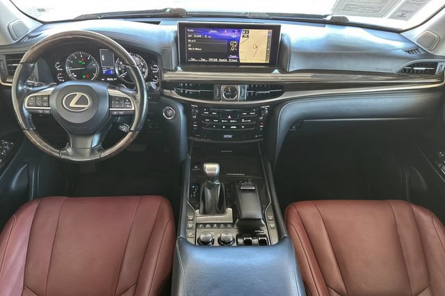 Used 2016 Lexus LX 570 4WD w/ Luxury Package image 16
