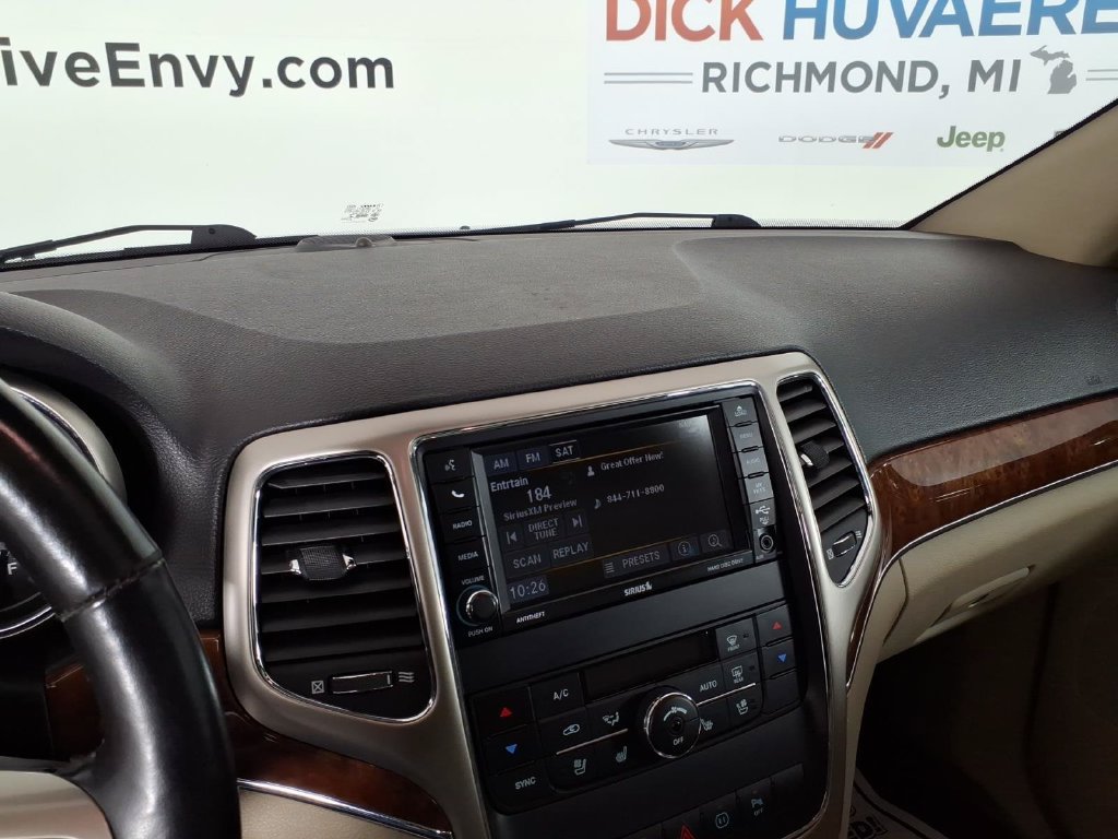 Used 2011 Jeep Grand Cherokee Limited w/ Trailer Tow Group IV AWD/4WD image 23